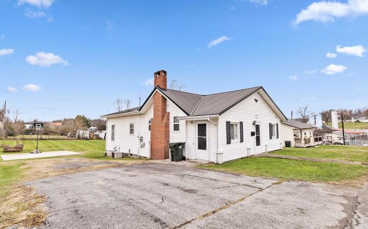 Property Photo:  714 Coolidge Street  KY 40741 
