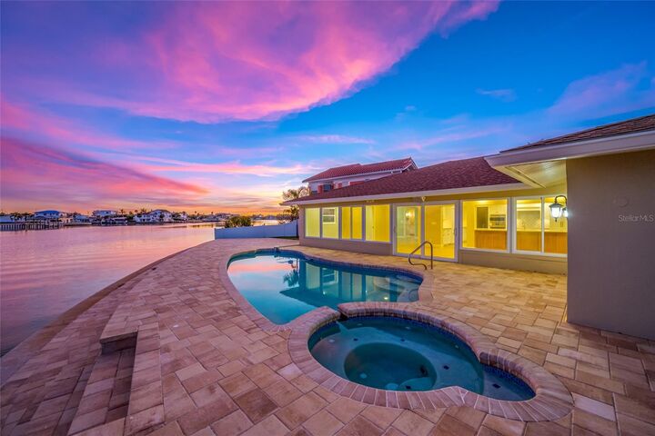 Property Photo:  6331 4th Palm Point  FL 33706 