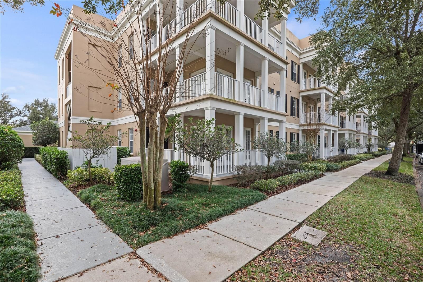 Property Photo: 4250 Corrine Drive 104 FL 32814