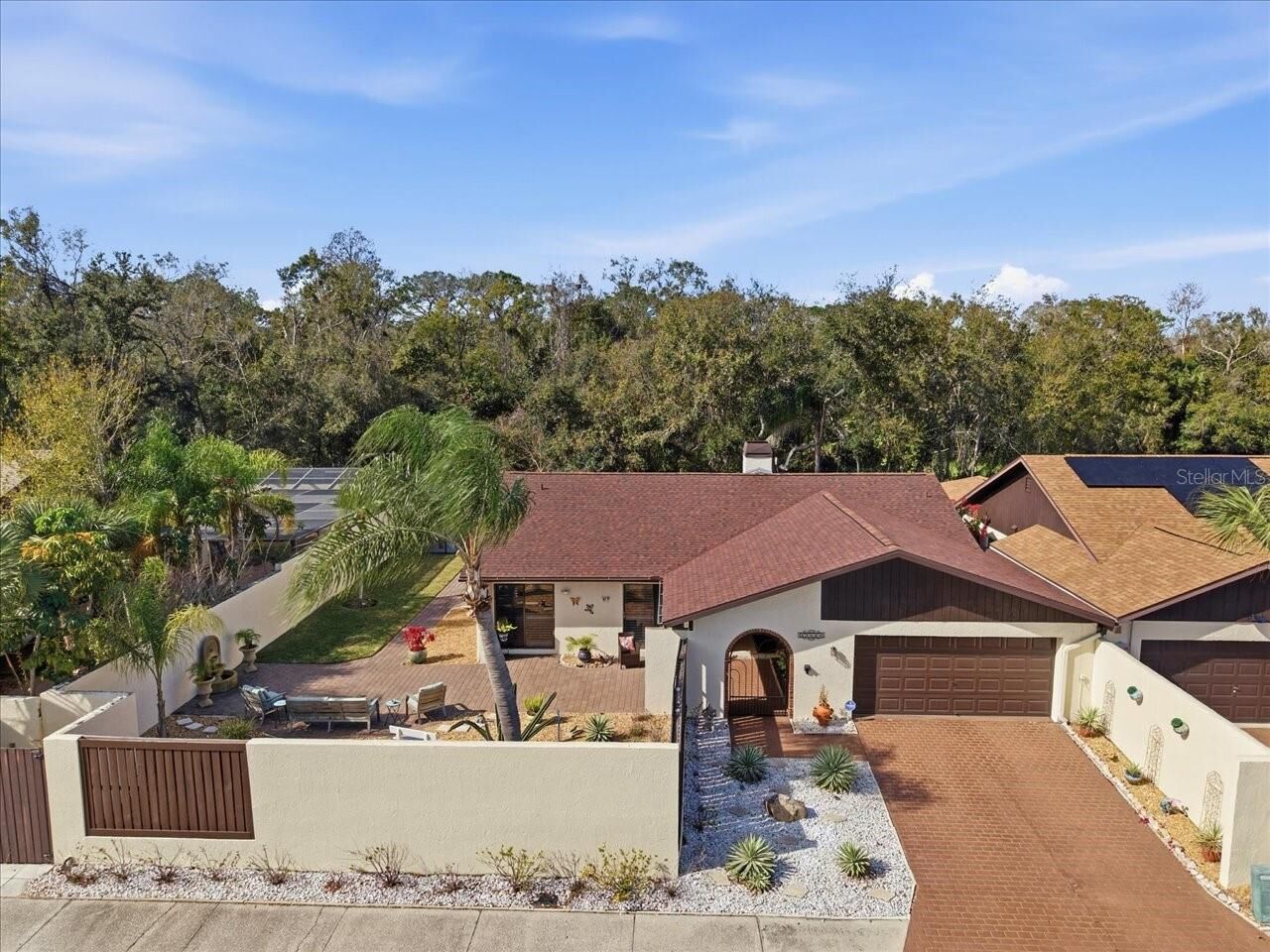 Property Photo:  13608 Avista Drive  FL 33624 