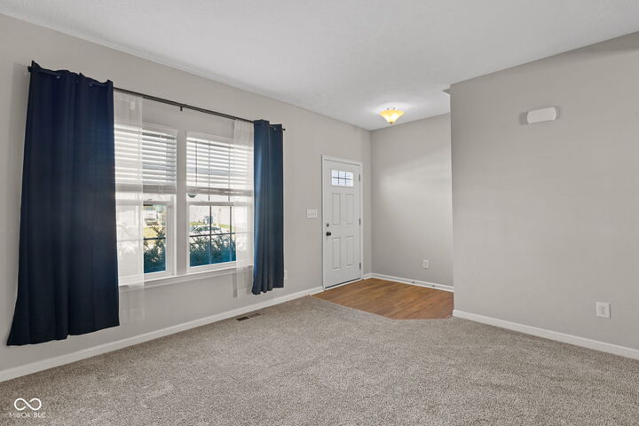 Property Photo: 2927 Welcome Way IN 46143