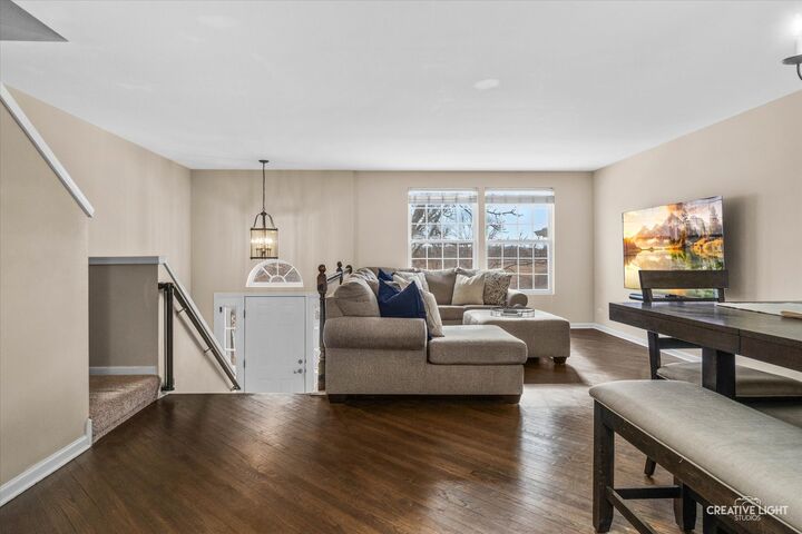 Property Photo: 1011 Reserve Drive IL 60124