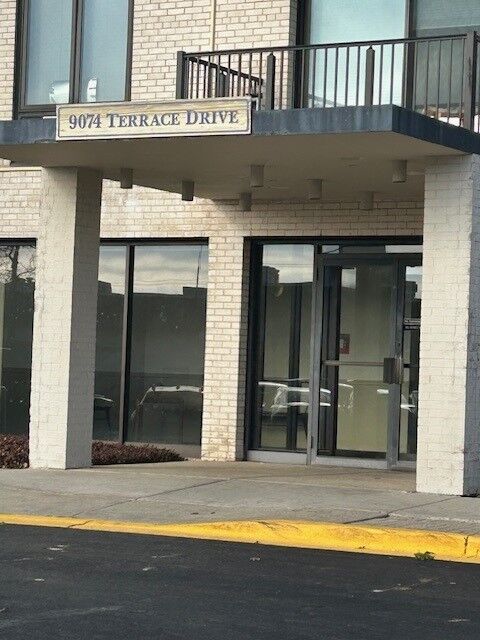 Property Photo:  9074 W Terrace Drive 2E  IL 60714 