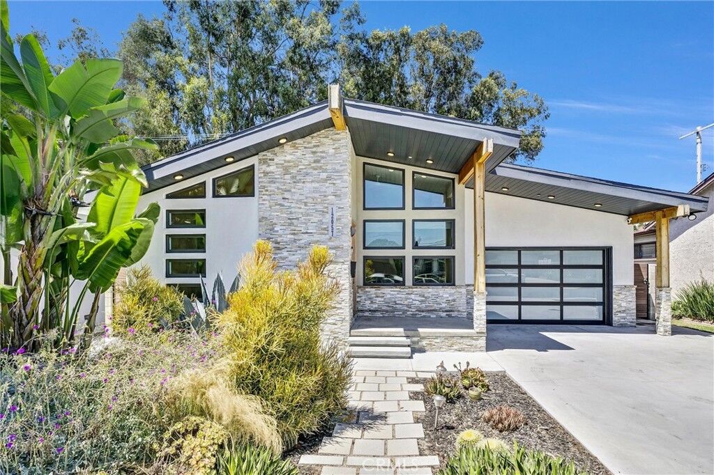 Property Photo:  12057 Alberta  CA 90230 