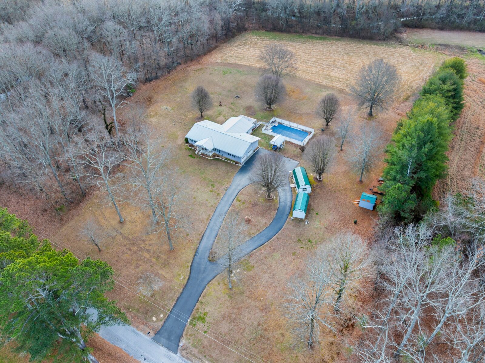 Property Photo:  442 Carr Rd  TN 37355 
