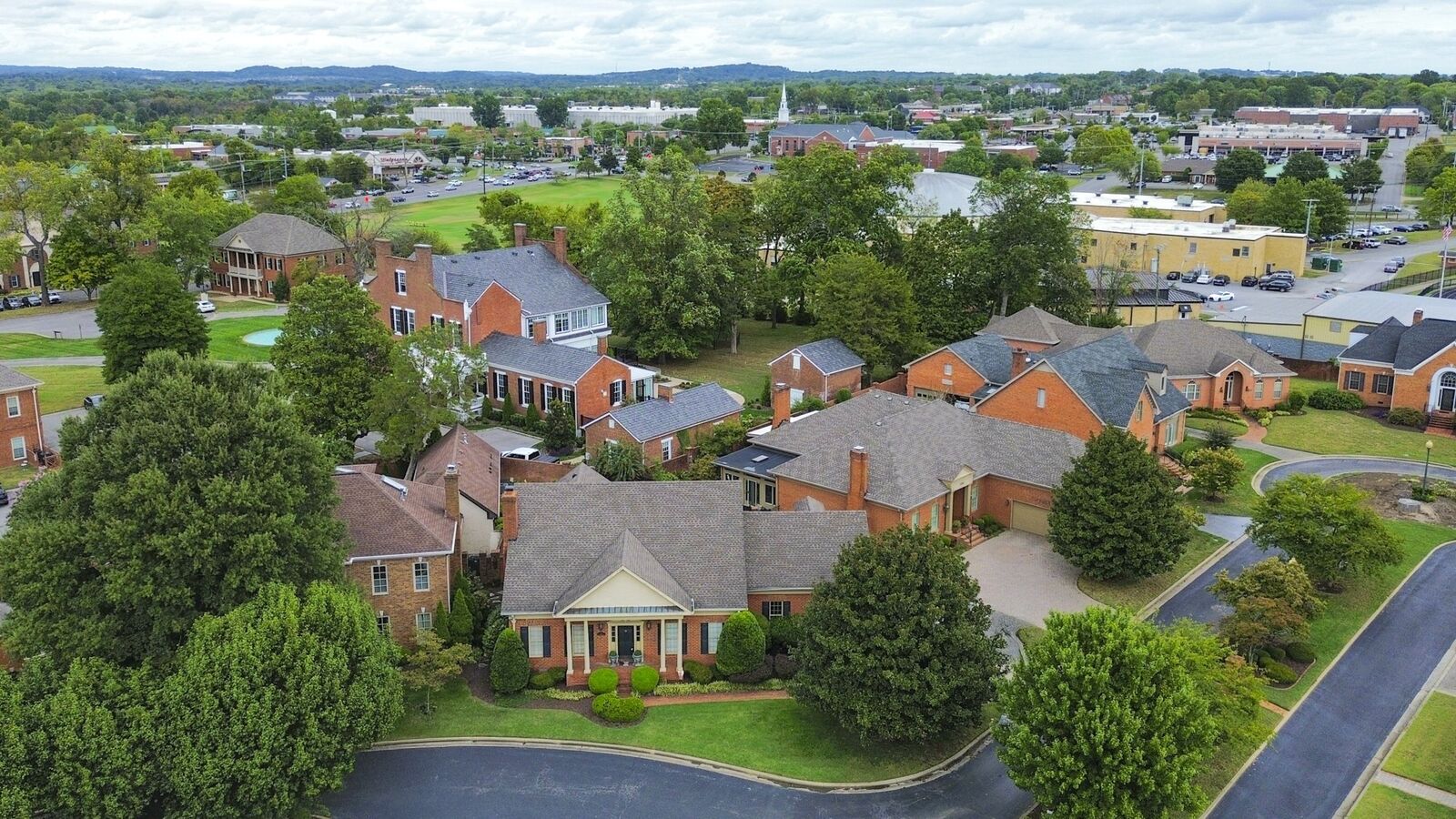 Property Photo: 101 Carriage Ln TN 37075