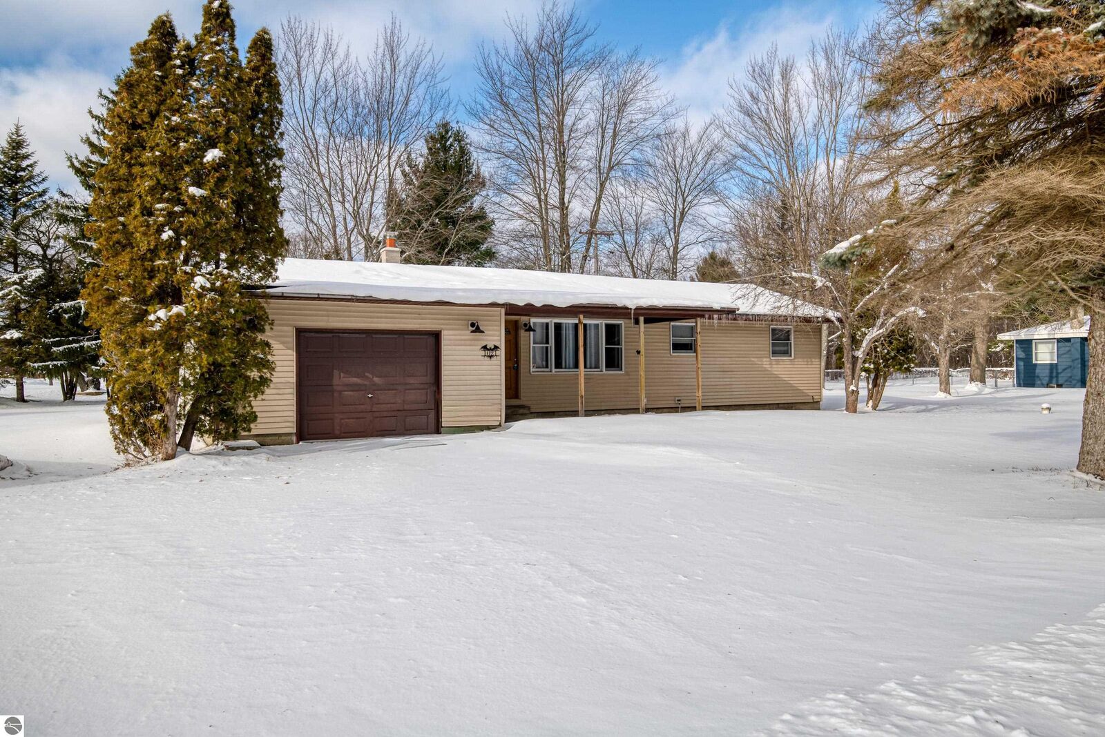 Property Photo:  1021 W Kalkaska Road  MI 49646 