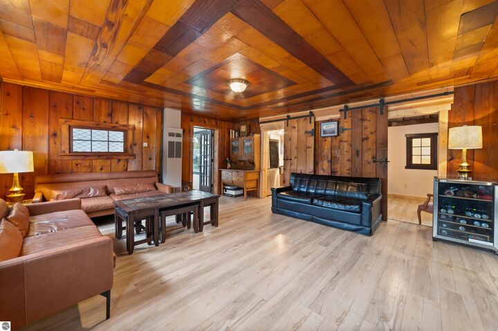 Property Photo:  2948 E Michigan Highway  MI 48653 