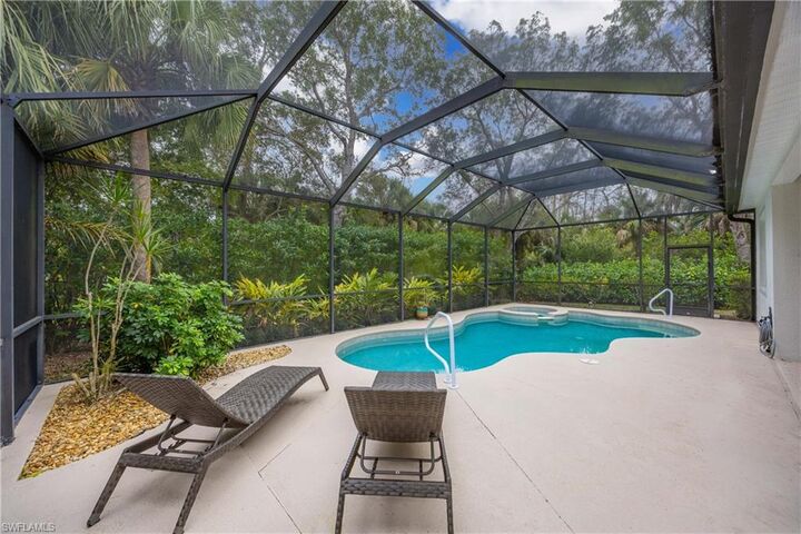 Property Photo: 15818 Delaplata Ln FL 34110