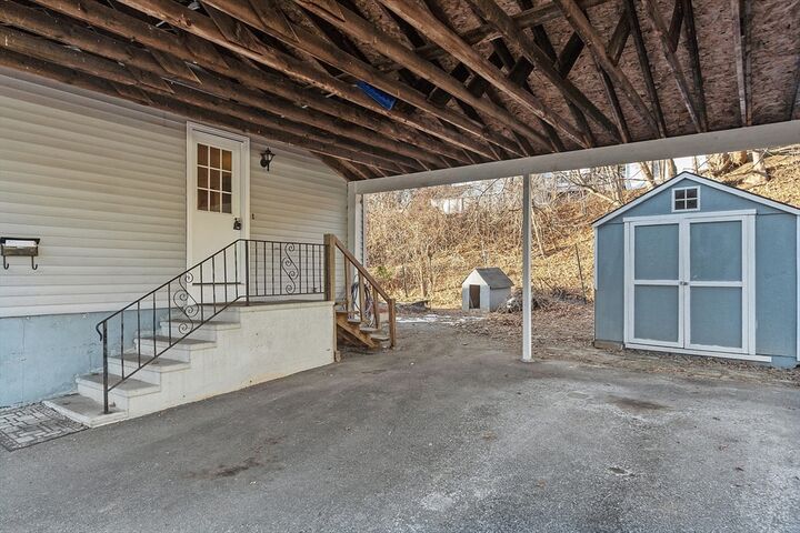 Property Photo:  5 Catherine St  MA 01510 