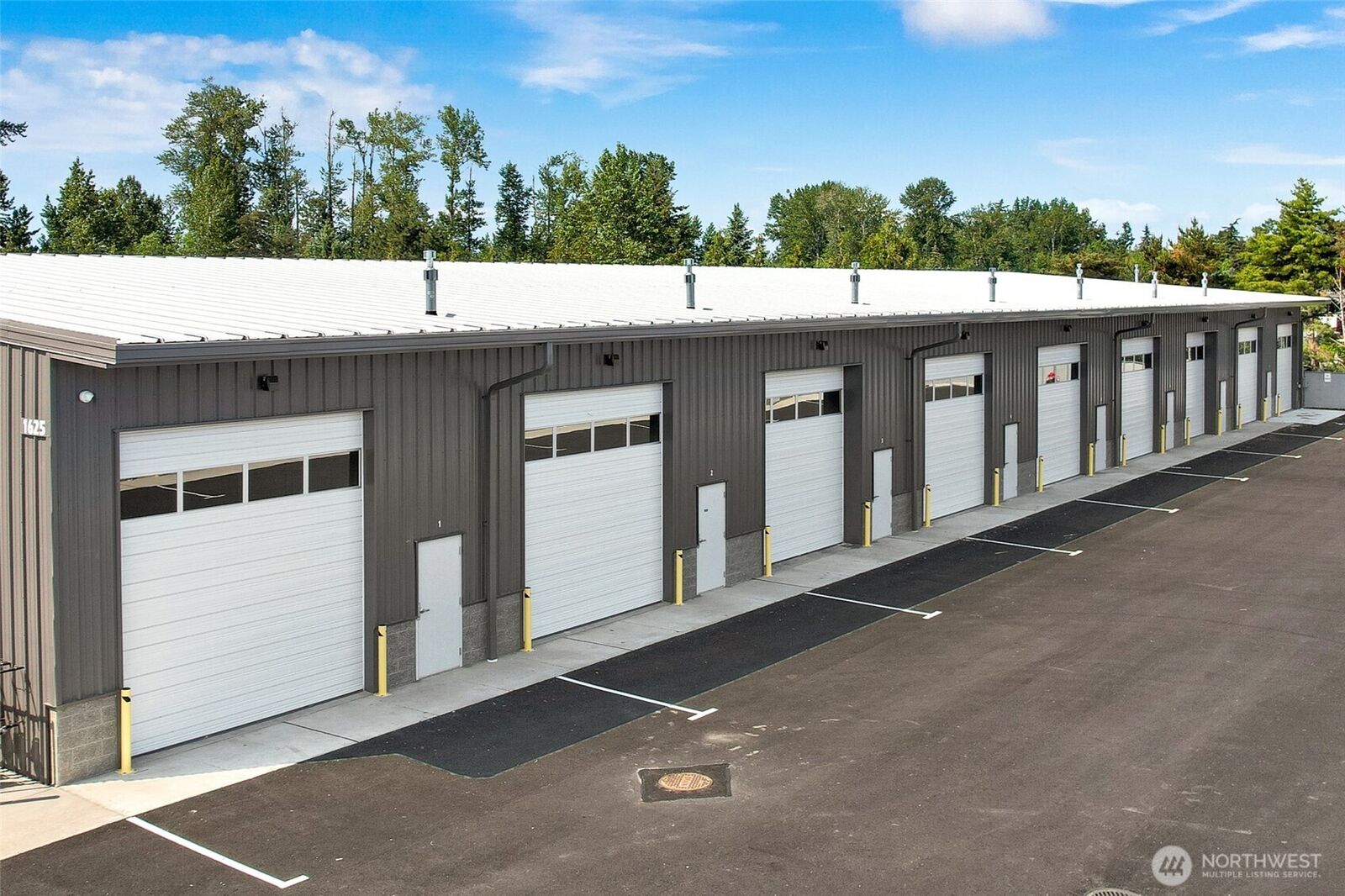 Property Photo:  1635  Jills Court 11  WA 98226 