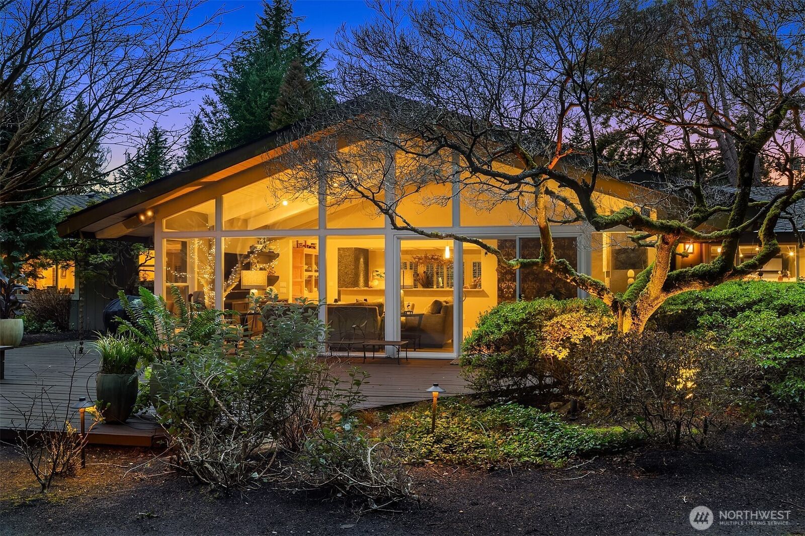 Property Photo:  11029  Totem Pole Lane  WA 98020 