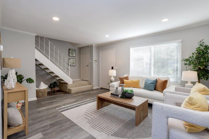 Property Photo:  1912 Vinedale Square  CA 95132 