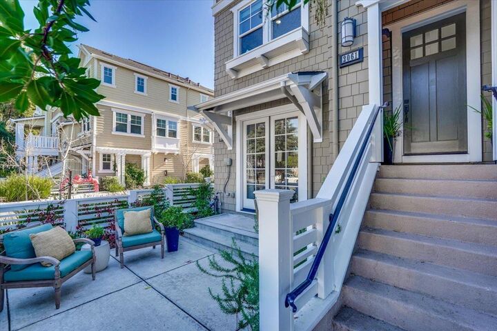 Property Photo:  2061 Colony Street  CA 94043 