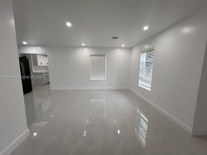 Property Photo:  2850 NW 7th St  FL 33311 