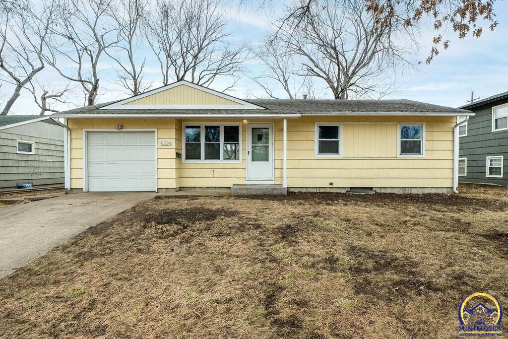 Property Photo:  5224 SW 31st St  KS 66614 