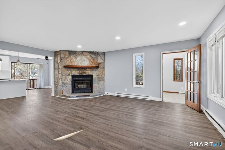 Property Photo:  223 Flanders Road Apt 5  CT 06357 