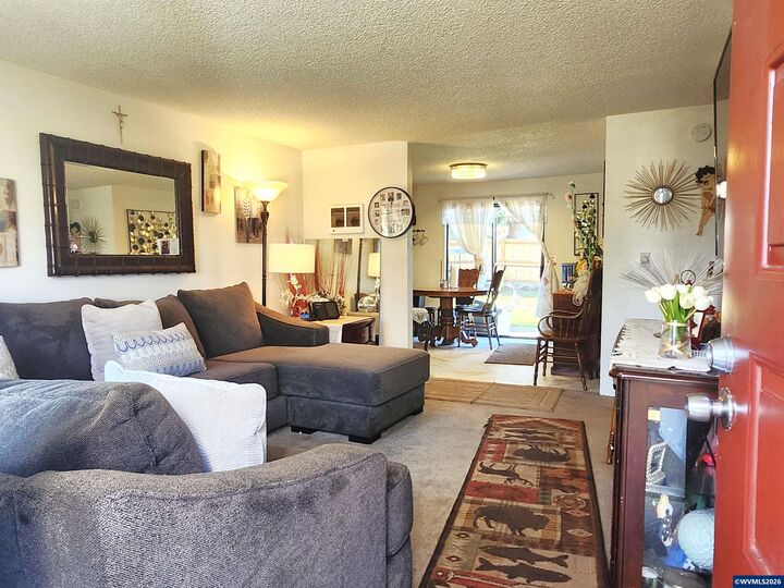 Property Photo:  1671 Weigart Ct NE  OR 97305 