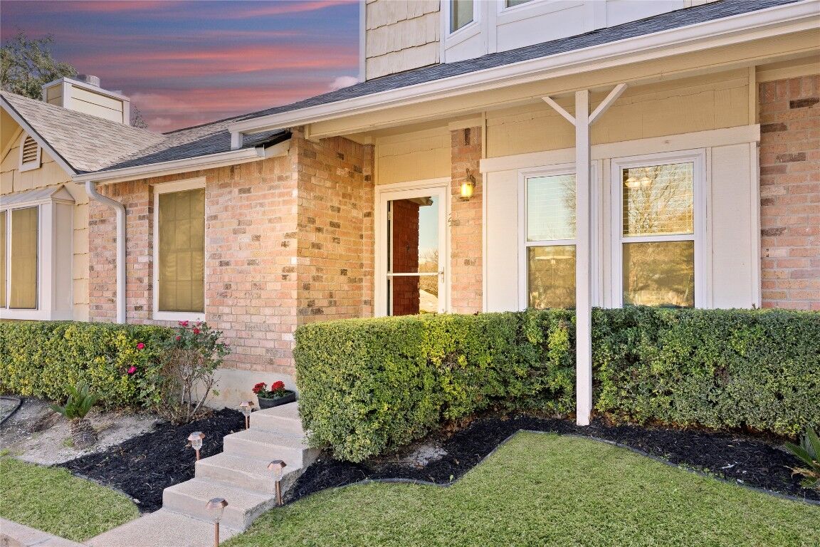 Property Photo:  11901 E Swearingen Drive 27  TX 78758 