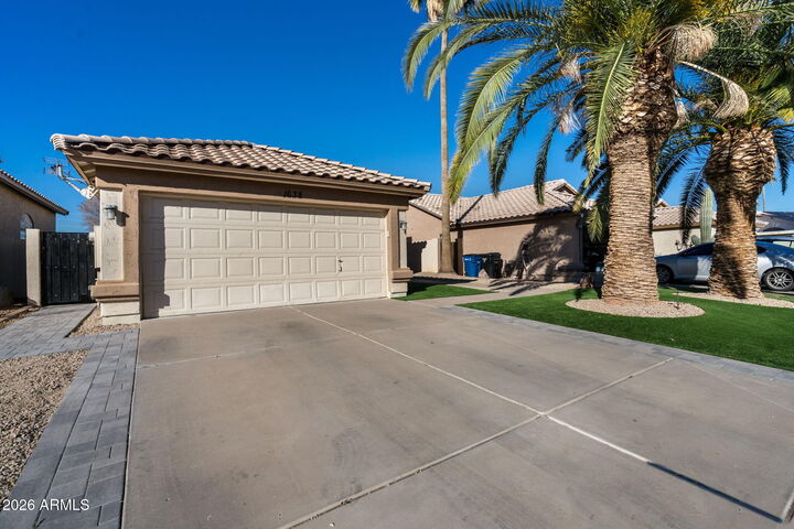 Property Photo: 1638 E Barbarita Avenue AZ 85234
