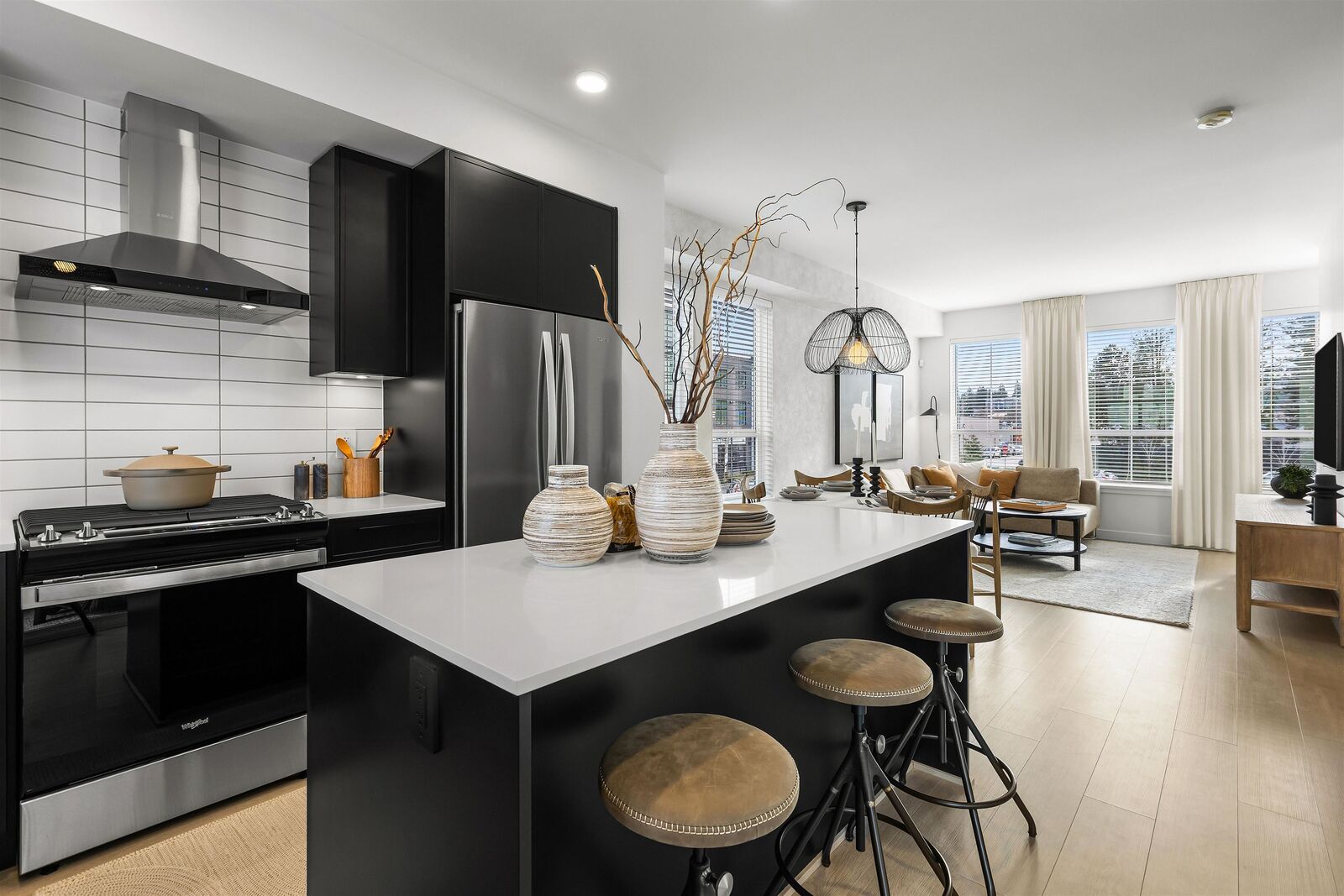 Property Photo:  2886 Montrose Avenue 78  BC V2S 0N7 