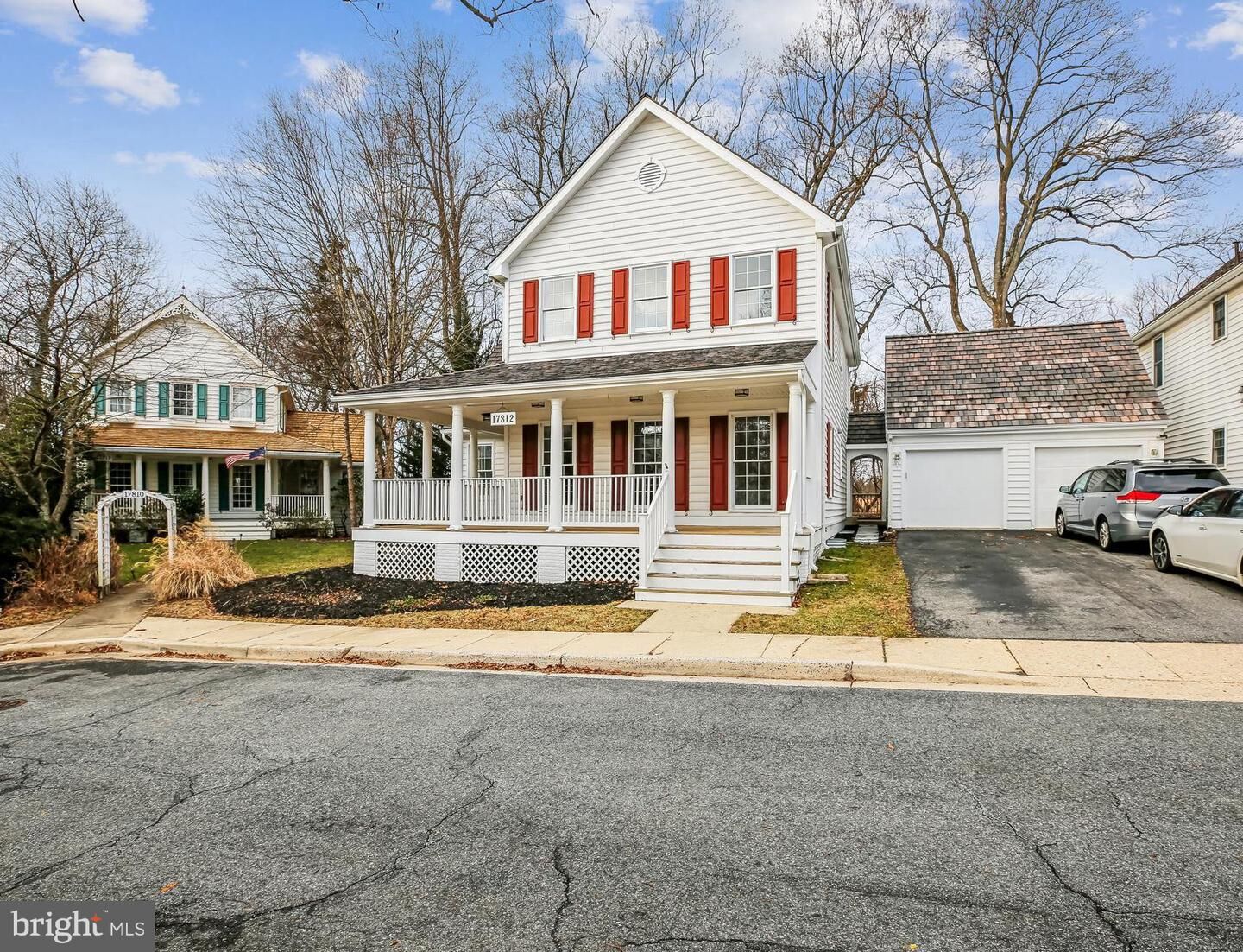 Property Photo:  17812 Hidden Garden Lane  MD 20861 
