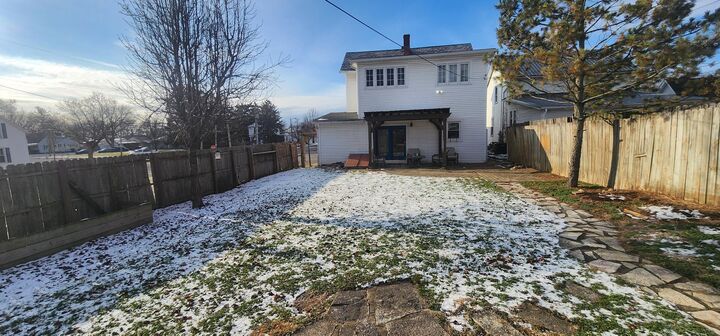 Property Photo: 1028 S Court Street OH 43113