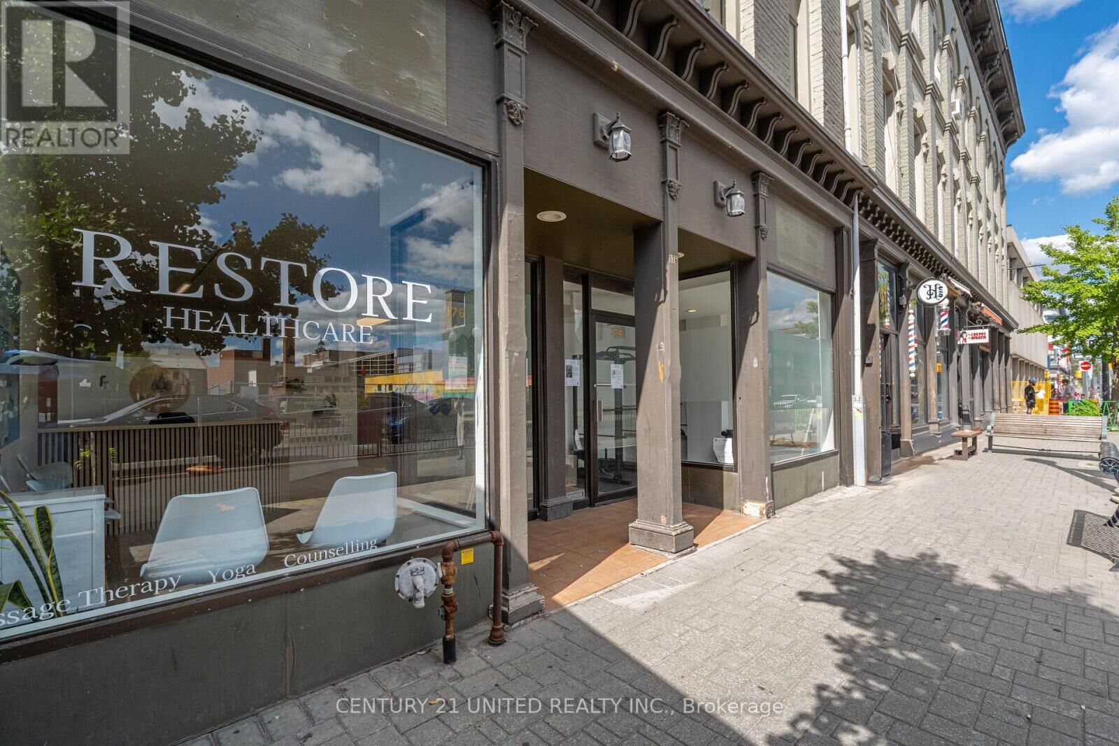 Property Photo:  174.5 Hunter Street West 6  ON K9H 2L2 