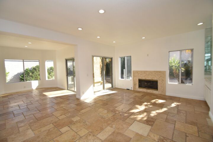 Property Photo:  48129 Vista Cielo  CA 92253 
