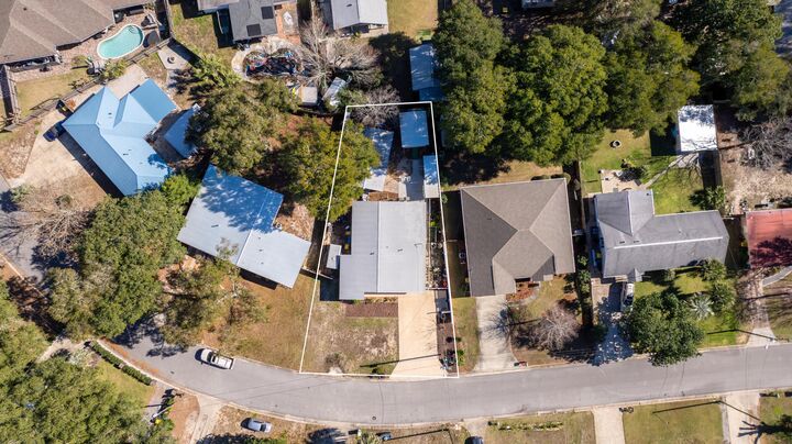 Property Photo:  366 NE Osborne Drive  FL 32548 