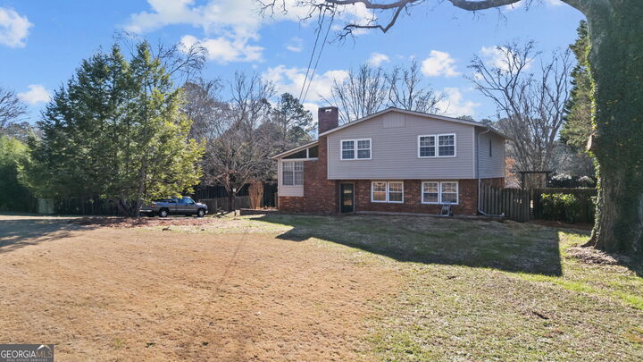 Property Photo:  8 Lakemoore Drive NE  GA 30161 