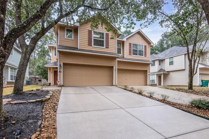 Property Photo:  62 S Camellia Grove Circle  TX 77382 