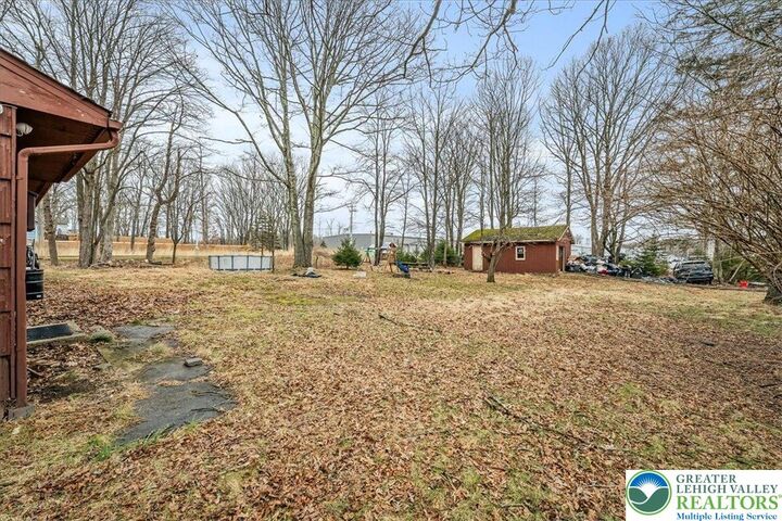 Property Photo:  159 Summit Avenue  PA 18346 