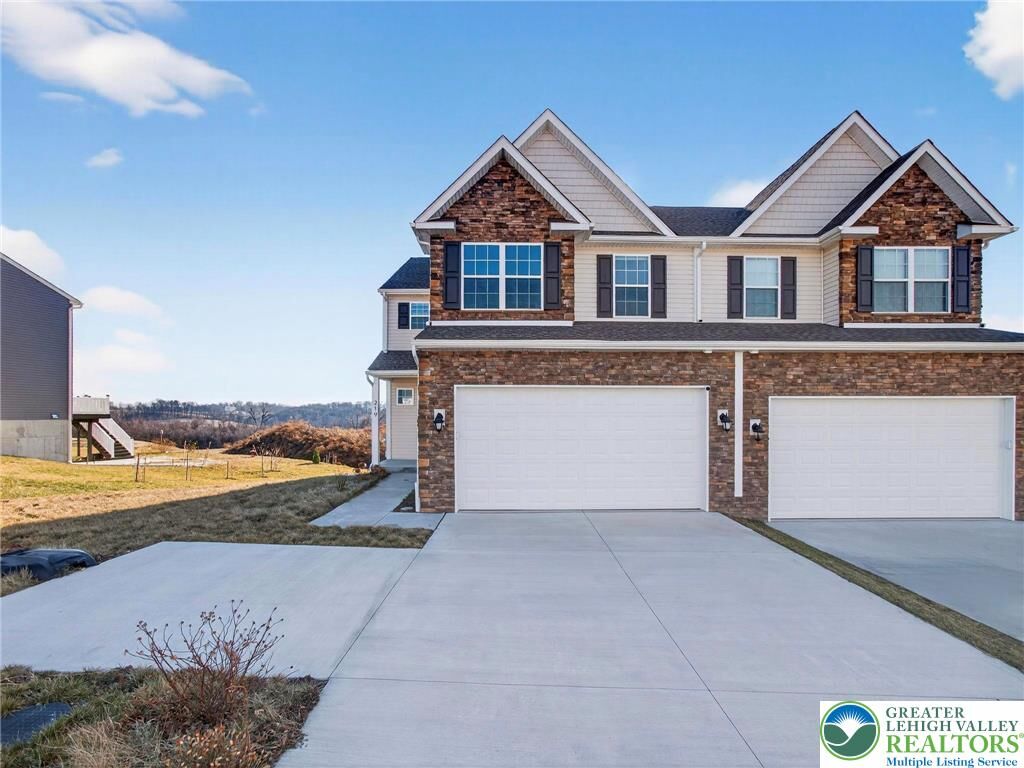 Property Photo:  219 Sunglo Drive  PA 19533 