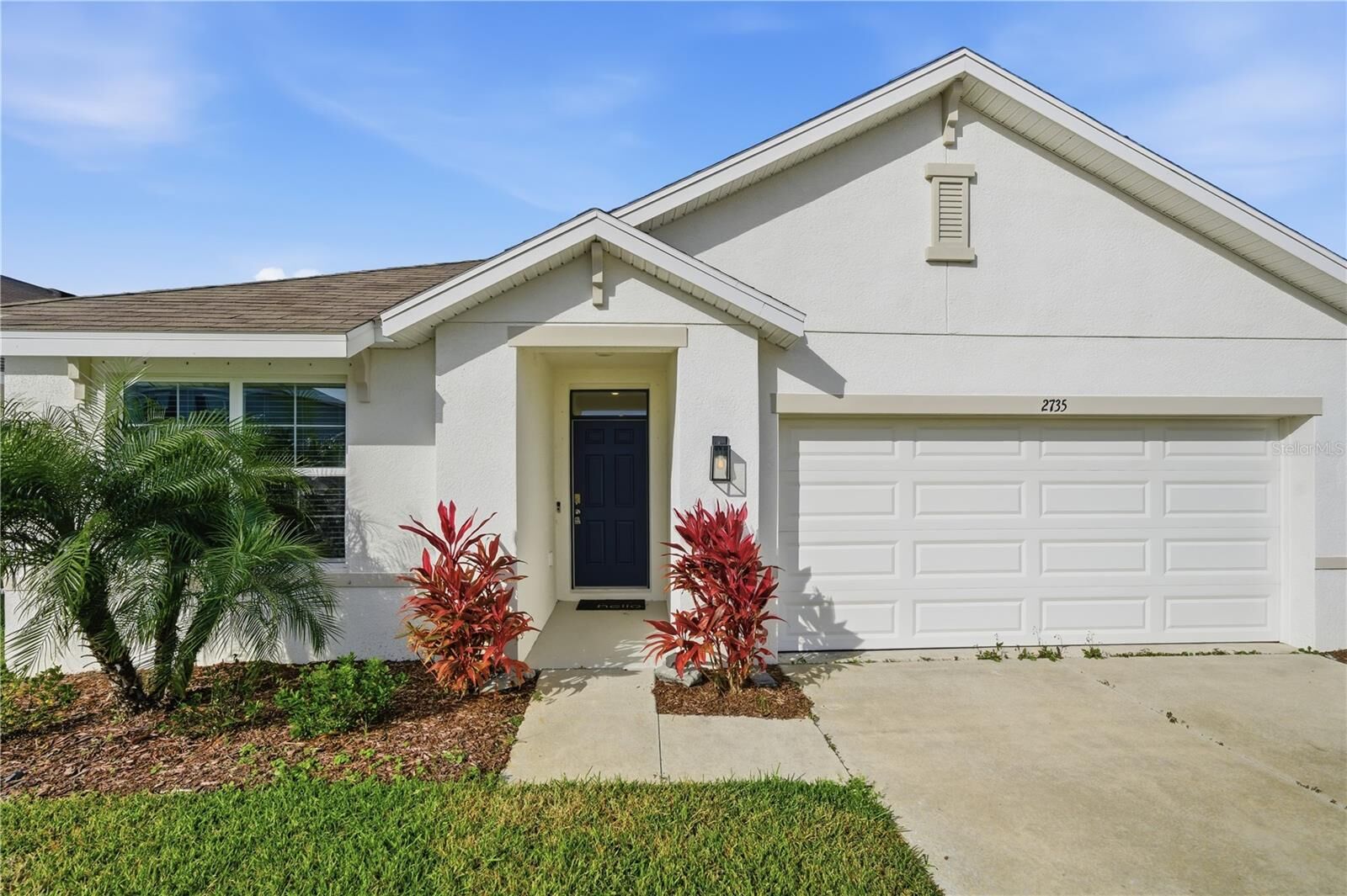Property Photo:  2735 Garden Plum Place  FL 33556 