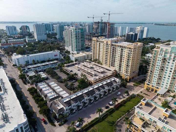 Property Photo:  1274 May Lane  FL 34236 