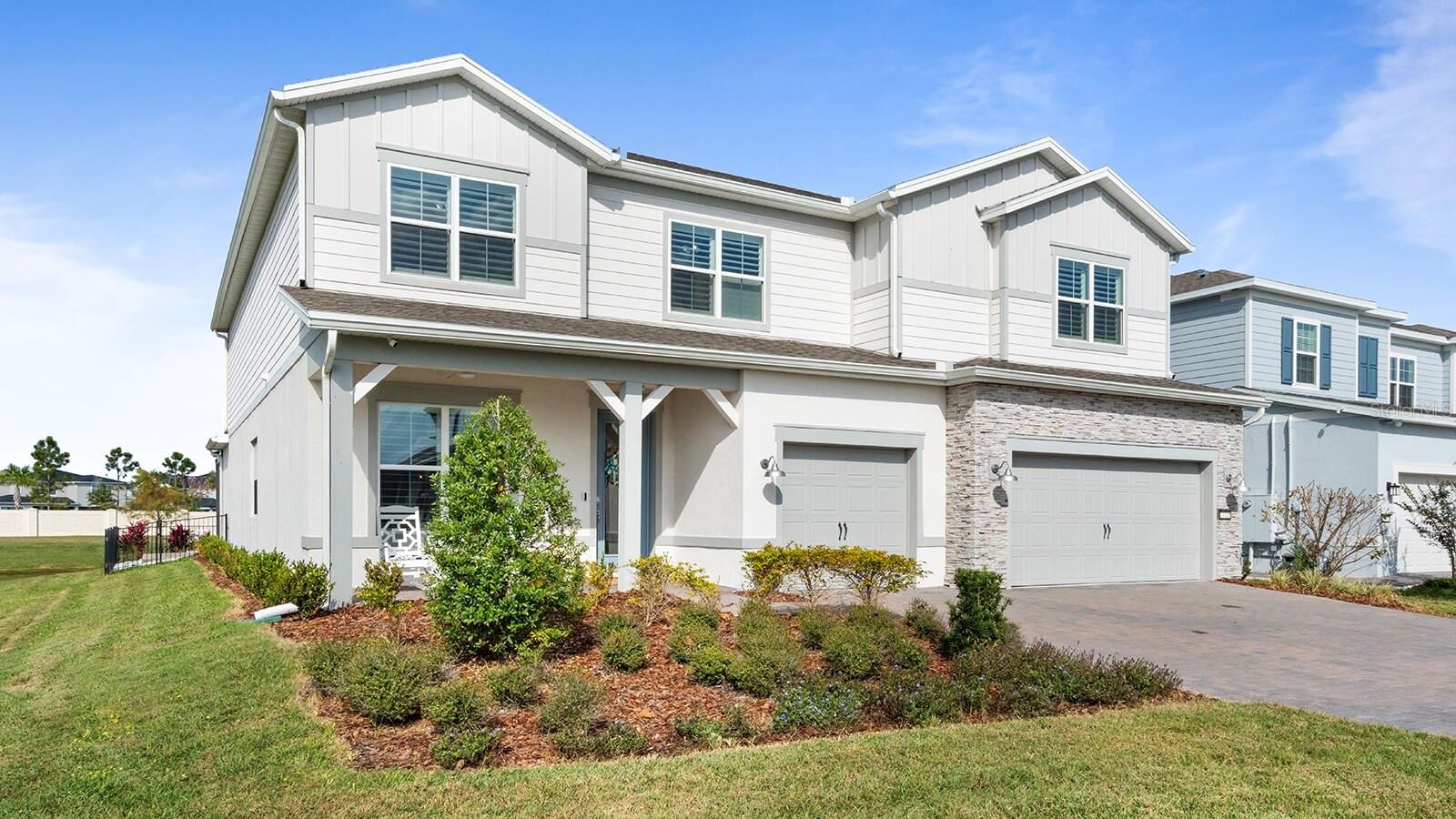 Property Photo: 13726 Tybee Beach Lane FL 32827