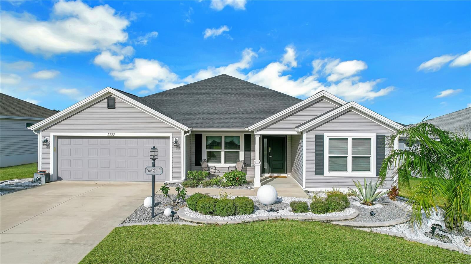 Property Photo: 3323 Rohan Road FL 34484