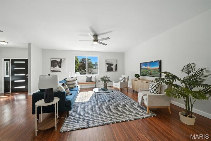 Property Photo:  1623 Forest Avenue  MO 63139 