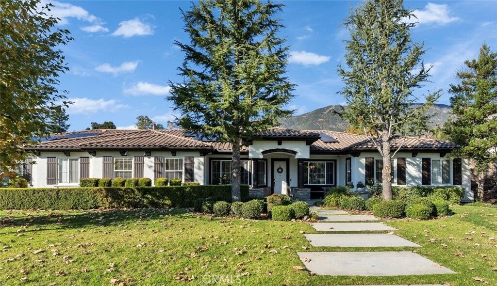 Property Photo: 949 Moody Place CA 91711