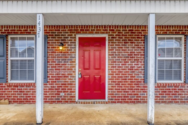 Property Photo:  1437 Westview Dr  TN 37128 