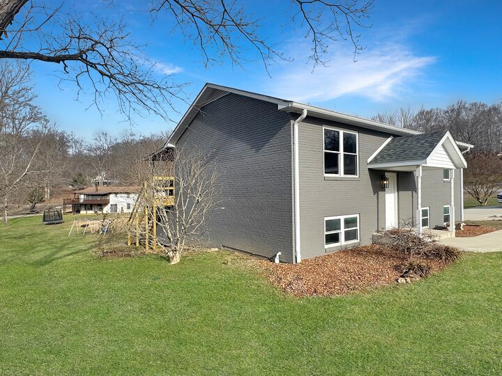 Property Photo: 301 Wildlife Rd TN 37058