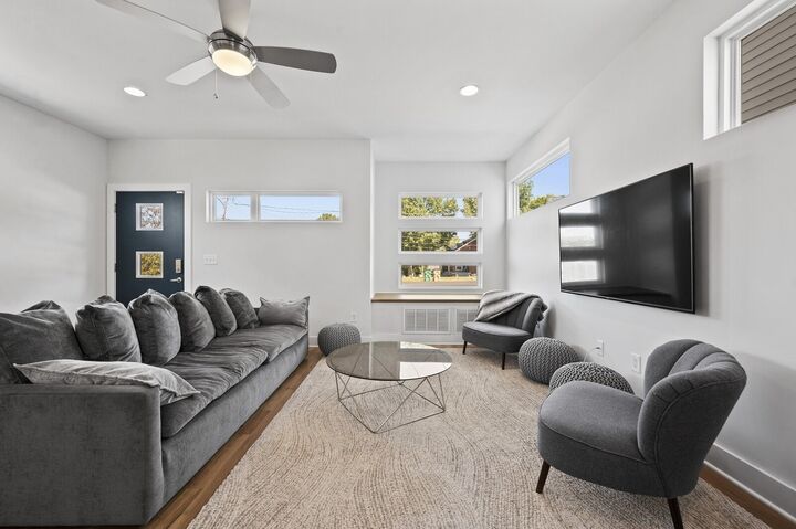 Property Photo:  200A Sunset Dr  TN 37207 