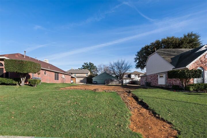 Property Photo:  4304 Saugus Drive  TX 75052 