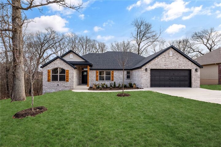 Property Photo:  16 Smart Lane  AR 72715 