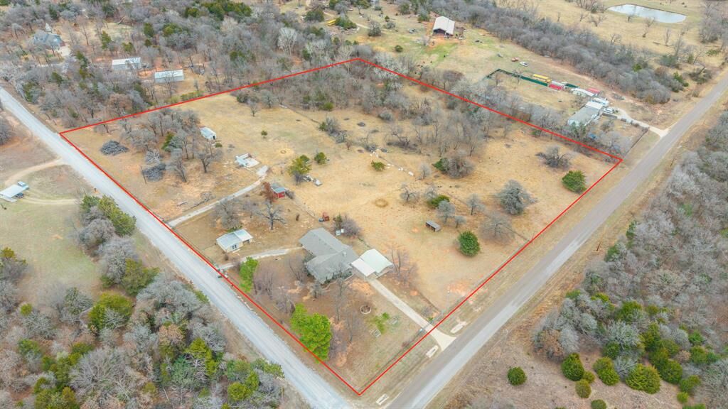 Property Photo:  9125 E Tecumseh Road  OK 73026 