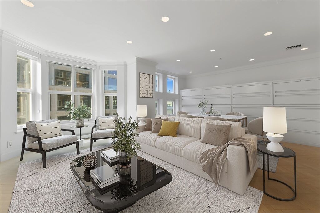 Property Photo:  300 Boylston 714  MA 02116 