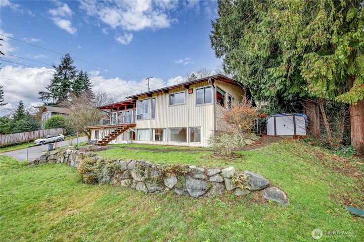 Property Photo:  3304  Farragut Street  WA 98312 