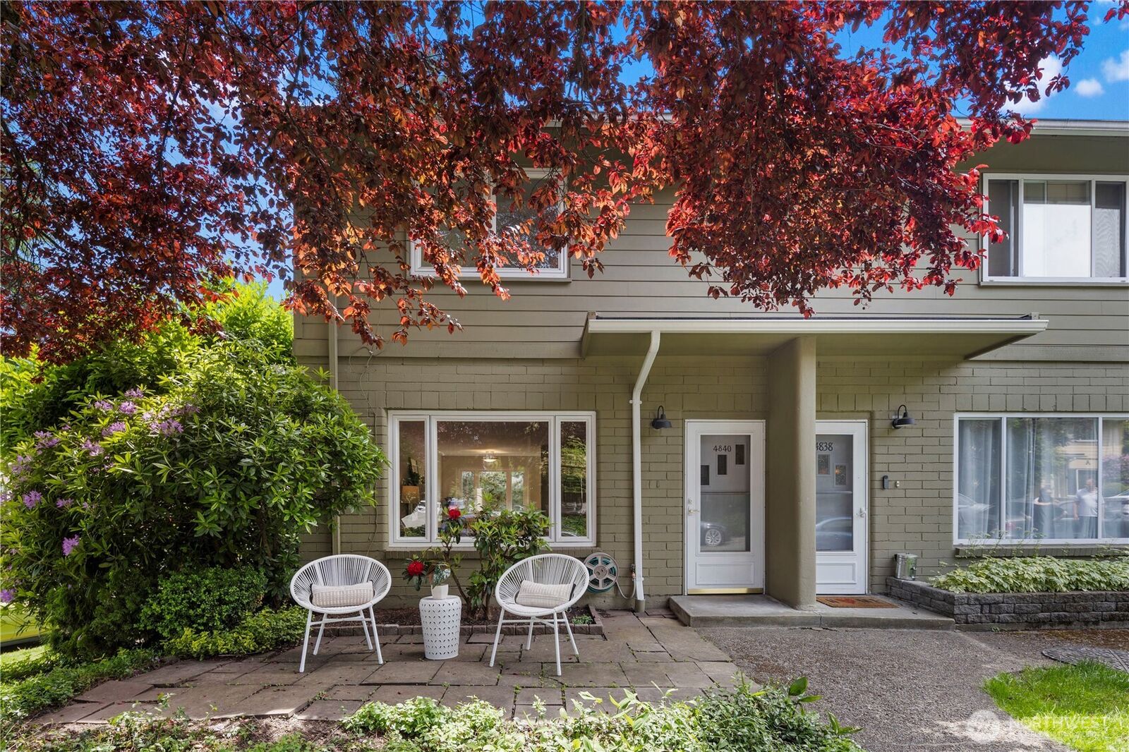 Property Photo:  4840  Terrace Drive NE 4840  WA 98105 