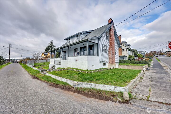 Property Photo:  514  Shore Drive  WA 98310 